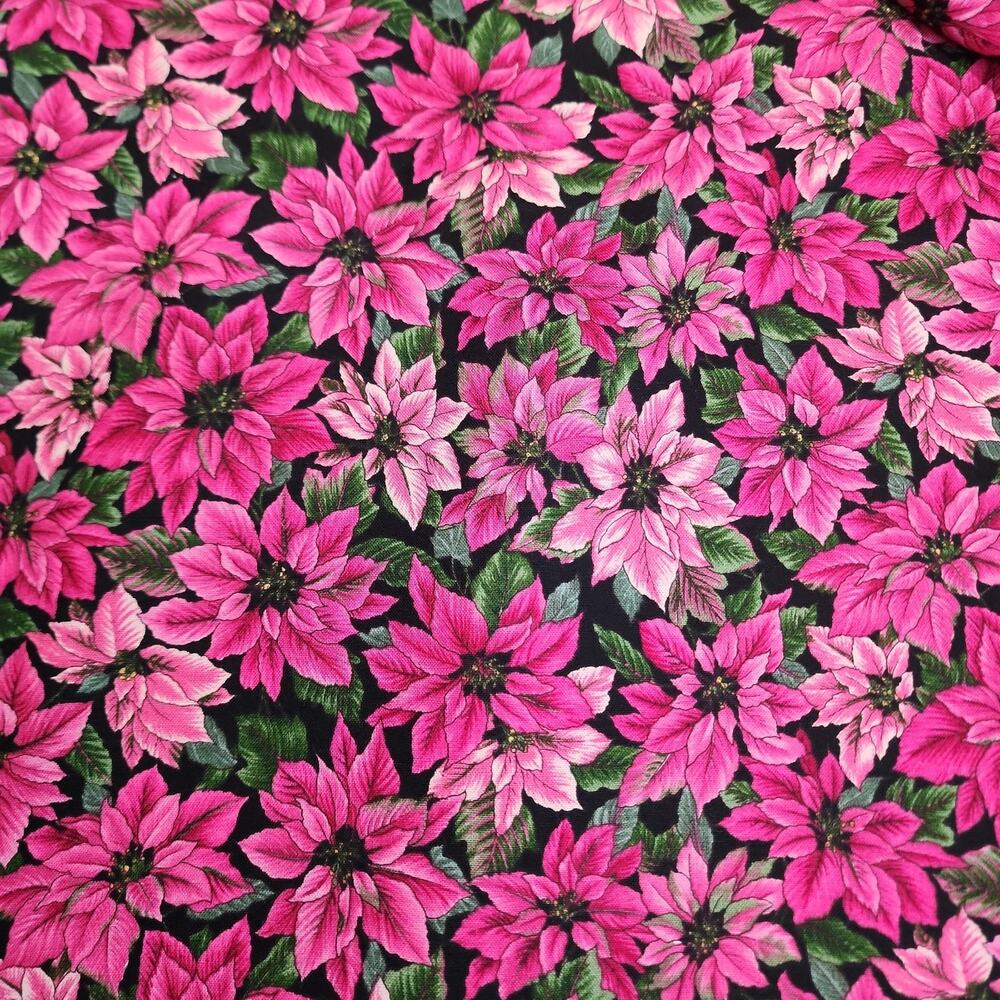 Robert Kaufman Floral Fabric Red Black 44in x 5yd Holiday Poinsettias EK-1589